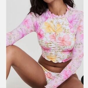 NWT LoveShackFancy x Hurley Hibiscus Cropped Rash Guard - X-Small - $85